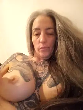 vamporasuccubus19777's Live XXX Chat