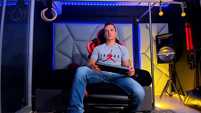 Webkamerová show Aydenmiller96