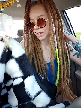 LucidLucy's Webcam Show