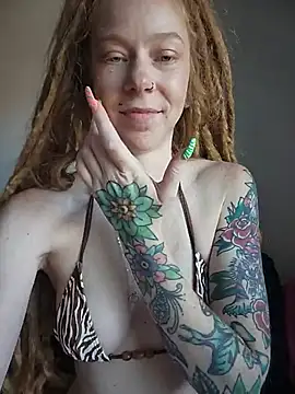 LucidLucy's Webcam Show