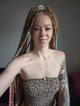 LucidLucy's Webcam Show