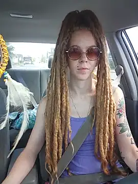 LucidLucy's Webcam Show