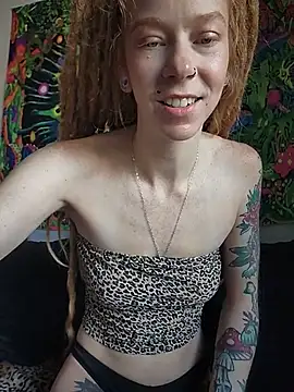 LucidLucy Show Webcam