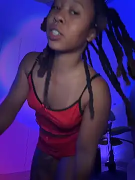 thebrattygoddess Show in webcam