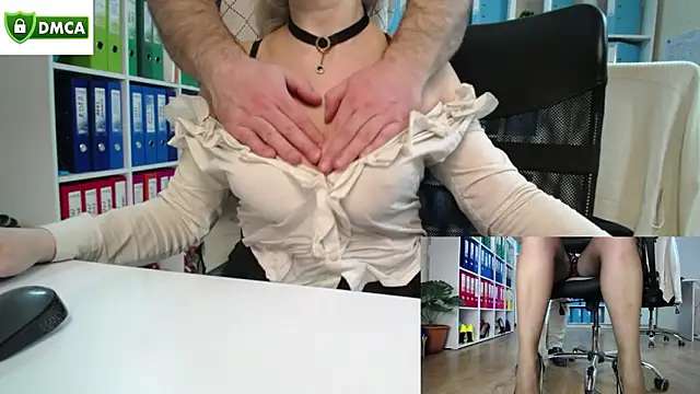 Pokazy przed kamerką – secret-office