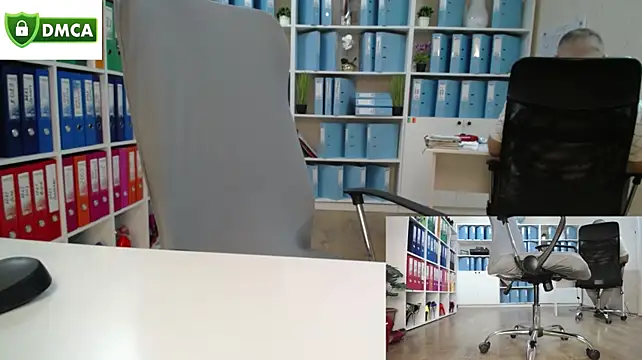 Pokazy przed kamerką – secret-office