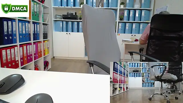 secret-office Adlı Modelin Web Kamerası Şovu