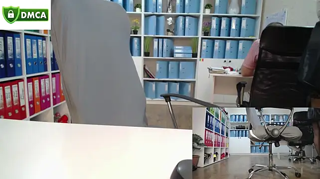 secret-office Adlı Modelin Web Kamerası Şovu