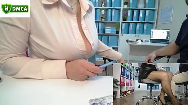 secret-office live XXX chat