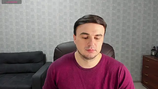 Bruce_Wayne9: διαδικτυακό σόου στην κάμερα