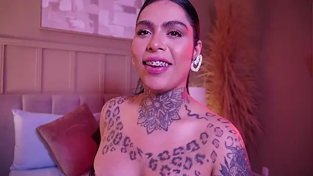 curvyliciousss' Webcam Show