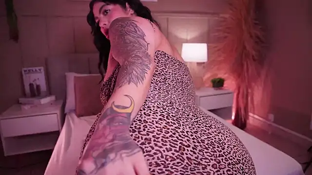 curvyliciousss' Webcam Show