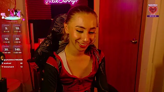 Littlebunny21 Webcam Show