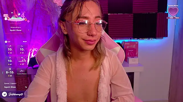 Littlebunny21: вебкам-шоу