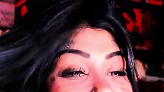 indian_dreamgirl élő XXX-chatje