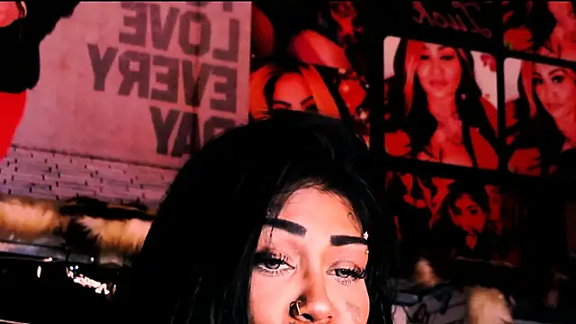 Živý XXX chat indian_dreamgirl