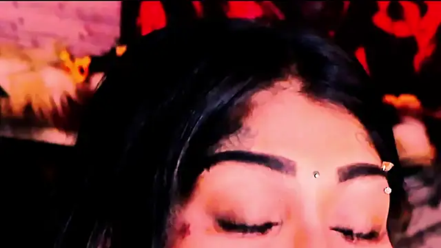 Pokazy przed kamerką – indian_dreamgirl