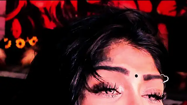 צ'אט XXX בשידור חי של indian_dreamgirl