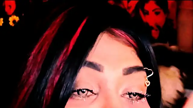Czat XXX na żywo – indian_dreamgirl