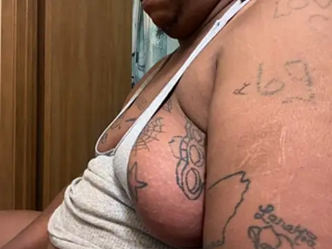 Show modela DaddySmooth na web-kameri