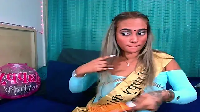 sexyindianchic's Live XXX Chat