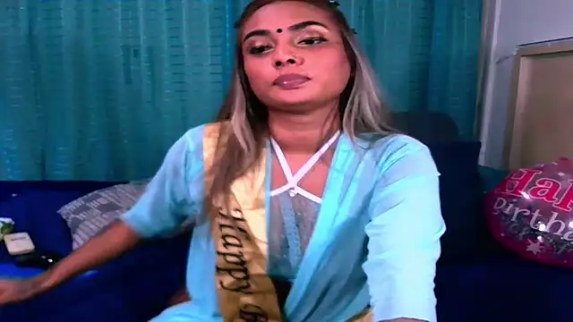 צ'אט XXX בשידור חי של sexyindianchic