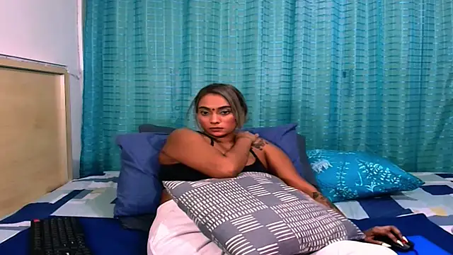Chat XXX en directo de sexyindianchic