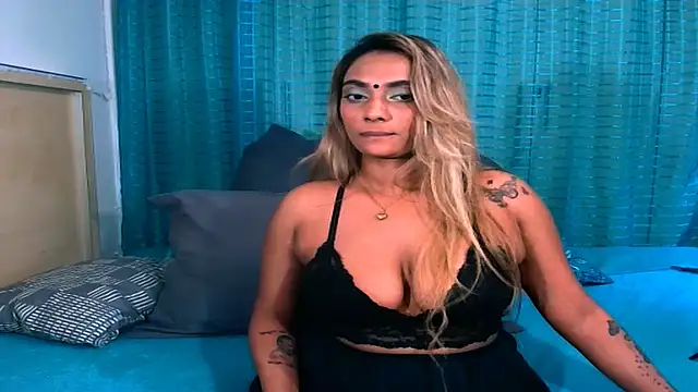 sexyindianchic élő XXX-chatje