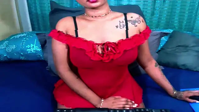 sexyindianchic Adlı Modelin Canlı XXX Sohbeti