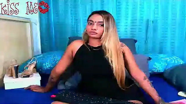 sexyindianchic élő XXX-chatje