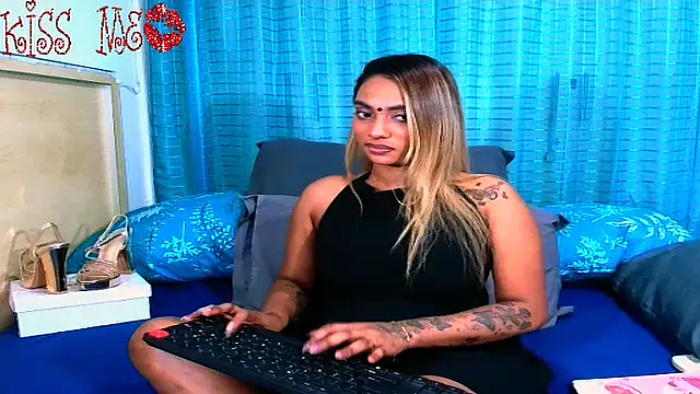 צ'אט XXX בשידור חי של sexyindianchic