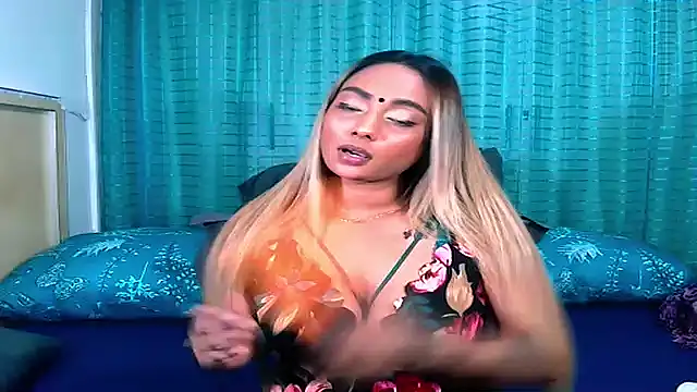 sexyindianchic's Live XXX Chat