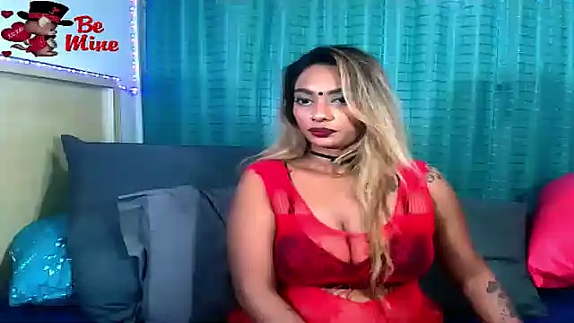 sexyindianchic Adlı Modelin Canlı XXX Sohbeti