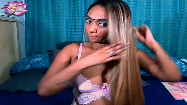 צ'אט XXX בשידור חי של sexyindianchic