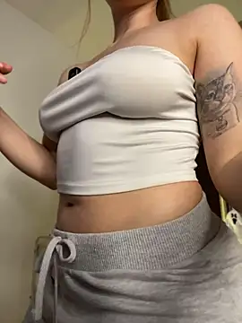 Chat XXX ao vivo de Anavi_