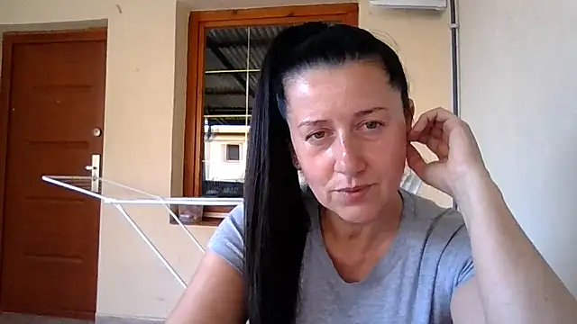 BanksAlba XXX чат на живо