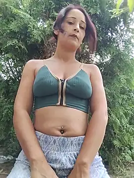 Show modela Alina03210 na web-kameri