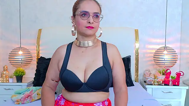 MarilynVega1's Live XXX Chat