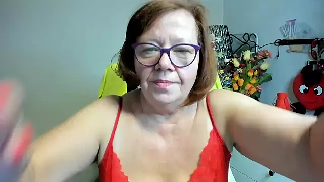 عرض كام Adelewildx