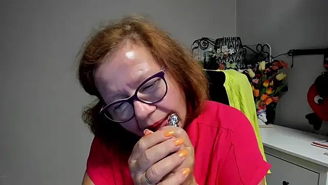 Adelewildx 网络视讯表演