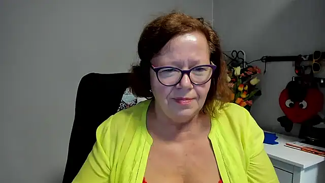 Adelewildx 网络视讯表演