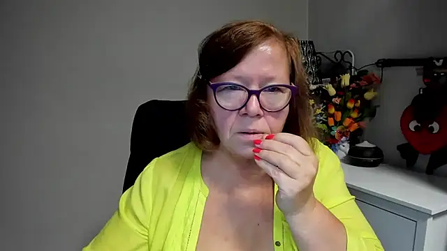 Adelewildx 网络视讯表演