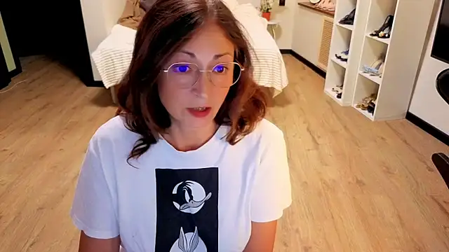 แชท XXX สดของ CaringSophie