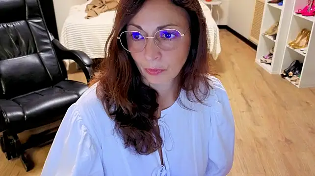 CaringSophie's Webcam Show