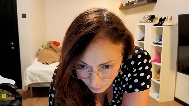 Chatroom XXX en direct de CaringSophie