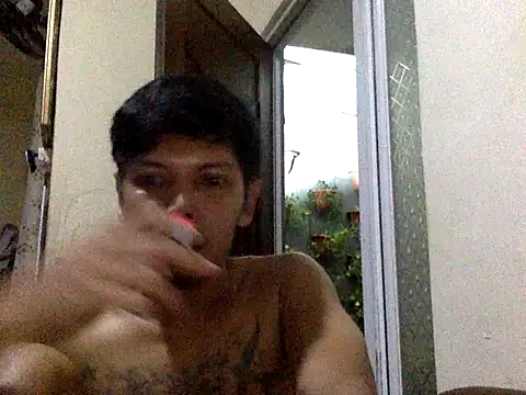 eddy_888 Show in webcam
