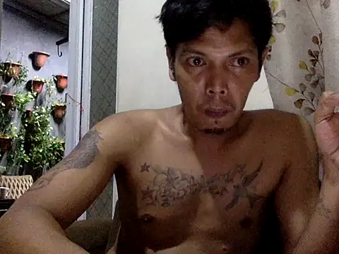 eddy_888 Show in webcam