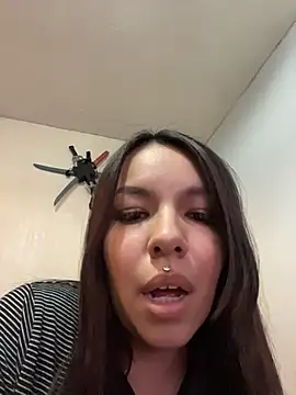 XXX chat uživo modela babyakem