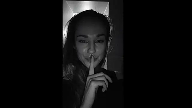 SuchArt_ Live XXX-chat