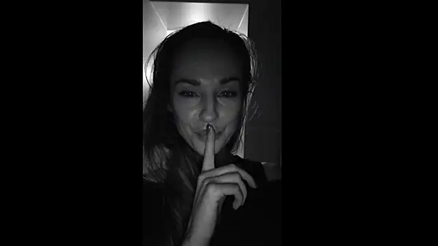 SuchArt_'s Webcam Show